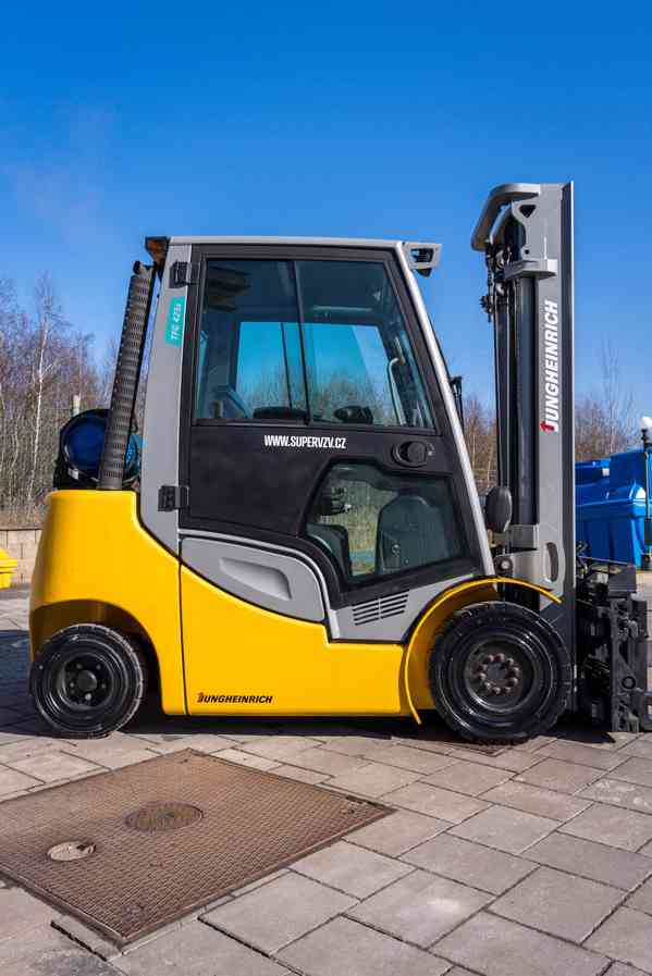 Vysokozdvižný vozík Jungheinrich TFG 425s - foto 2