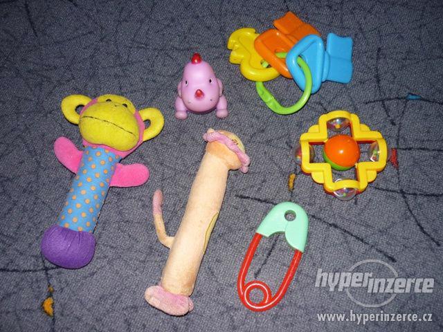 hračky pro nejmenší - foto 1