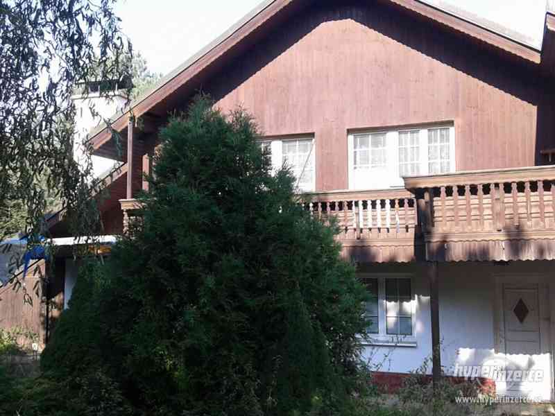 Prodej rodinného domu s velkým pozemkem v Kožlanech - foto 1