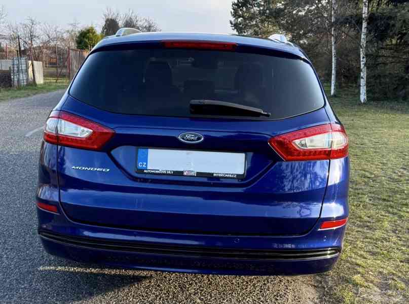 Ford Mondeo V. 2,0 TDCi 110KW Navigace, parkov. as. - foto 15