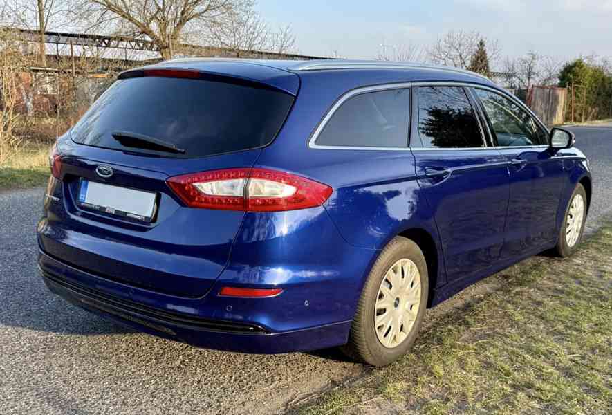 Ford Mondeo V. 2,0 TDCi 110KW Navigace, parkov. as. - foto 14