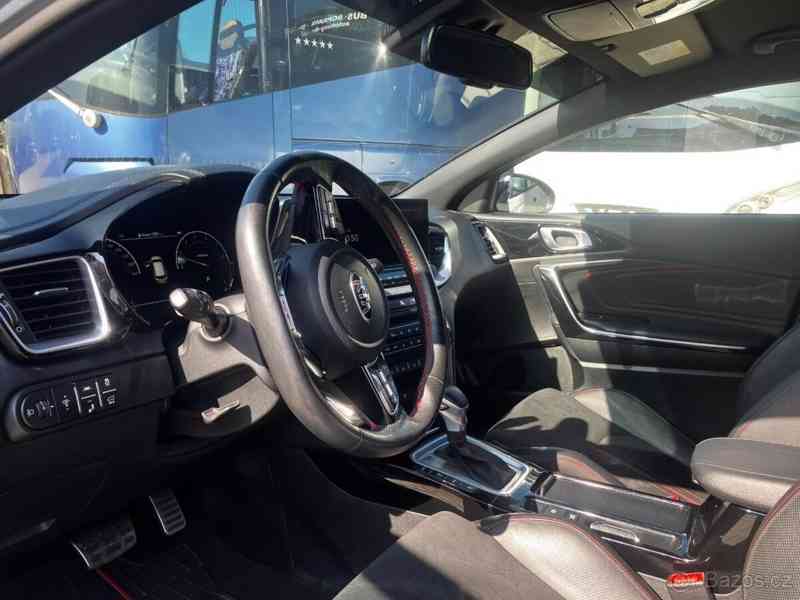 Kia ProCeed 1,6   TGDi - foto 14