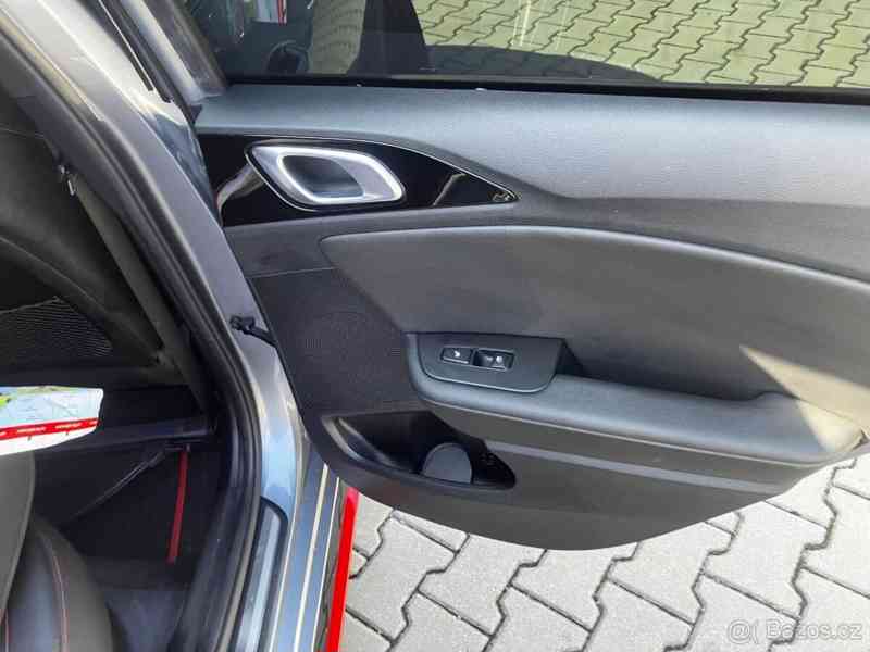 Kia ProCeed 1,6   TGDi - foto 5