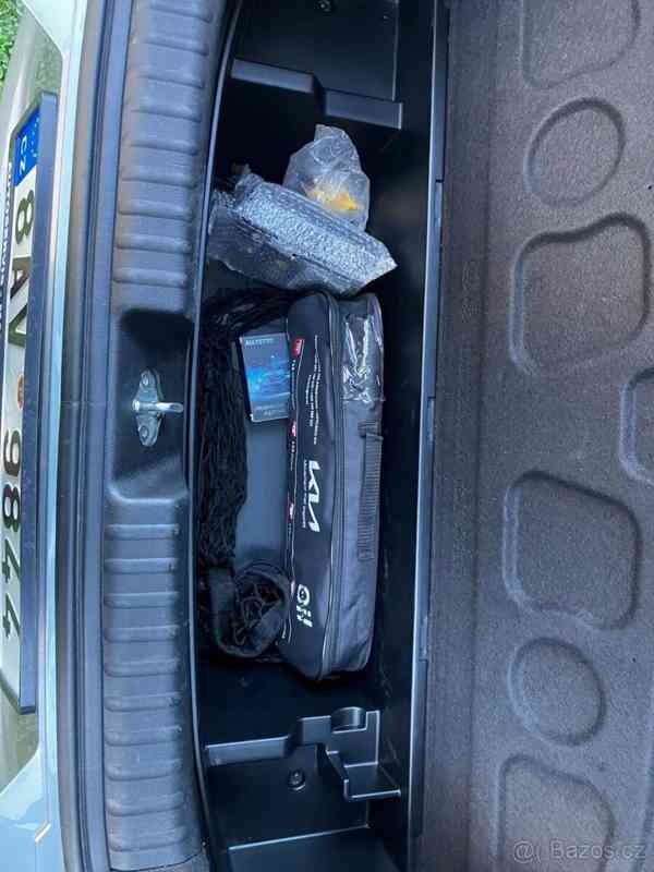 Kia ProCeed 1,6   TGDi - foto 16