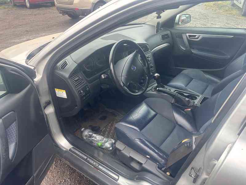 Volvo V70 2,4D 120KW D5244T prodám náhradní díly - foto 5