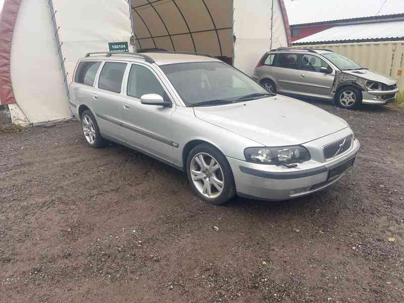Volvo V70 2,4D 120KW D5244T prodám náhradní díly - foto 2