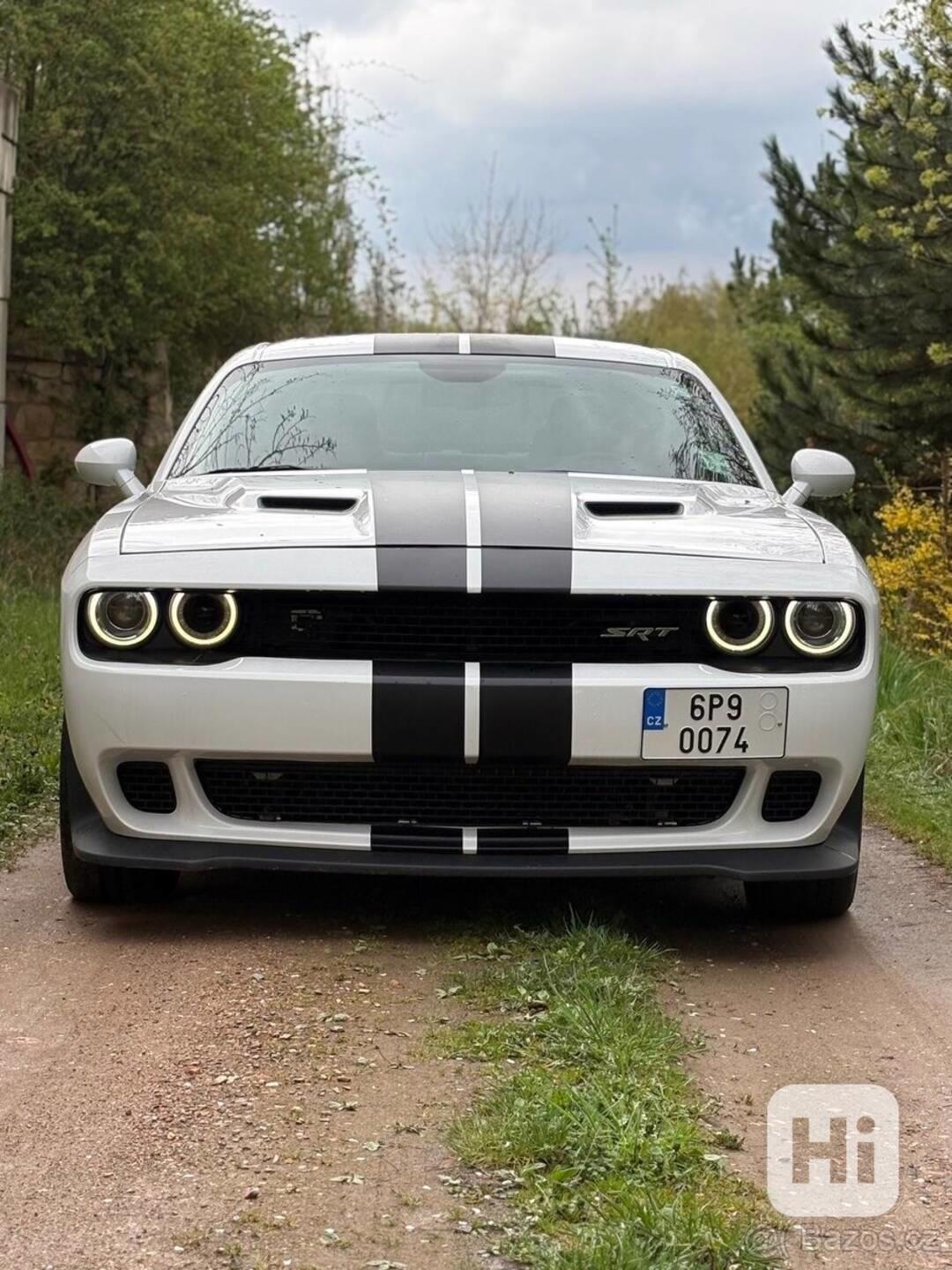 Dodge Challenger 3,6   L V6 - foto 1