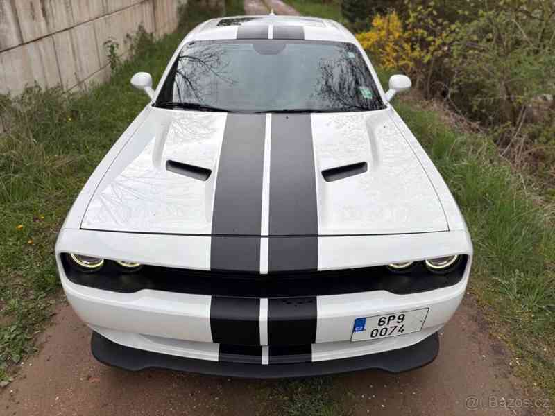 Dodge Challenger 3,6   L V6 - foto 6