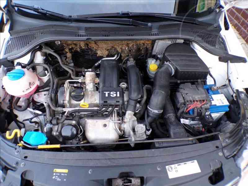 Škoda Rapid 1,2 TSI-77KW XENONY - foto 14