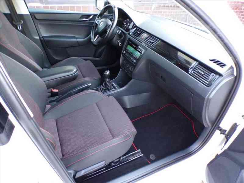 Škoda Rapid 1,2 TSI-77KW XENONY - foto 13