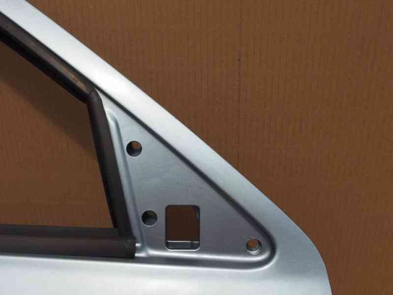 Pravé přední dveře Škoda Octavia I - foto 4