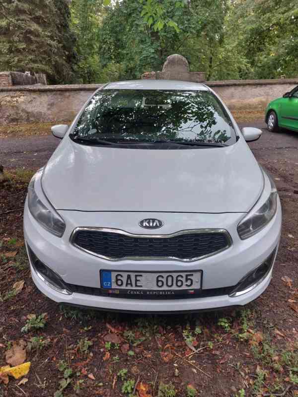 Kia ceed 1.6 crdi 100kw - foto 1