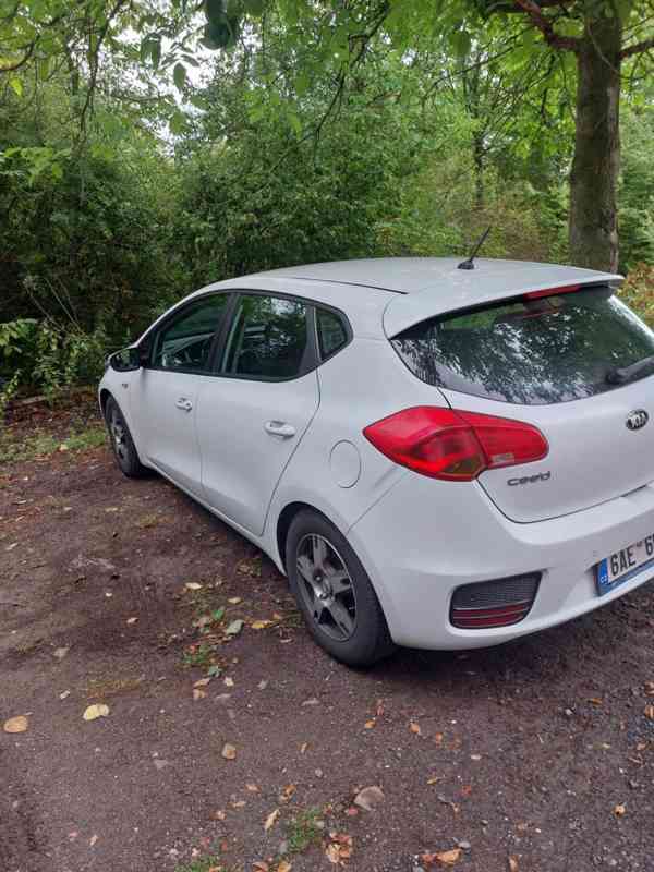 Kia ceed 1.6 crdi 100kw - foto 4