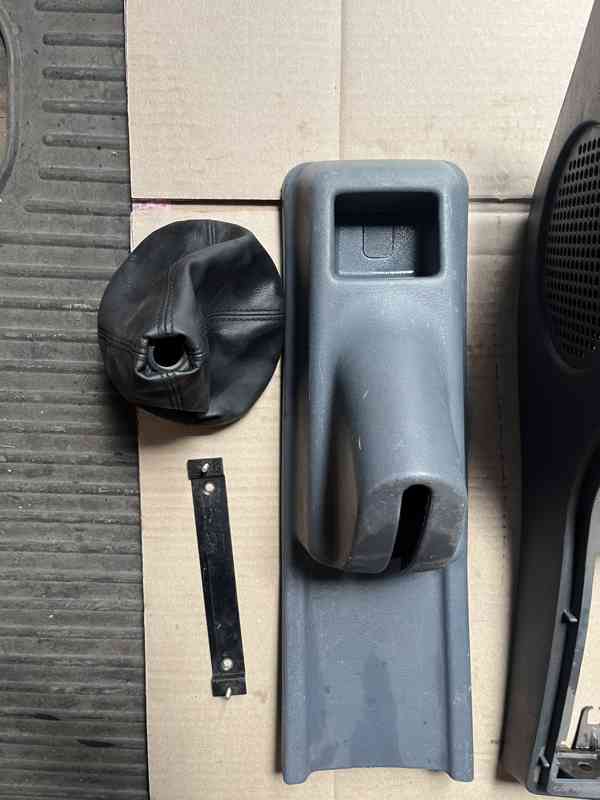 Středový panel ŠKODA FELICIA GLX - foto 6