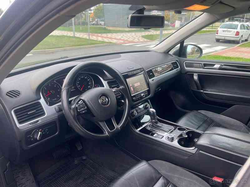 Volkswagen Touareg 3,0   Volkswagen Touareg V6 - foto 17