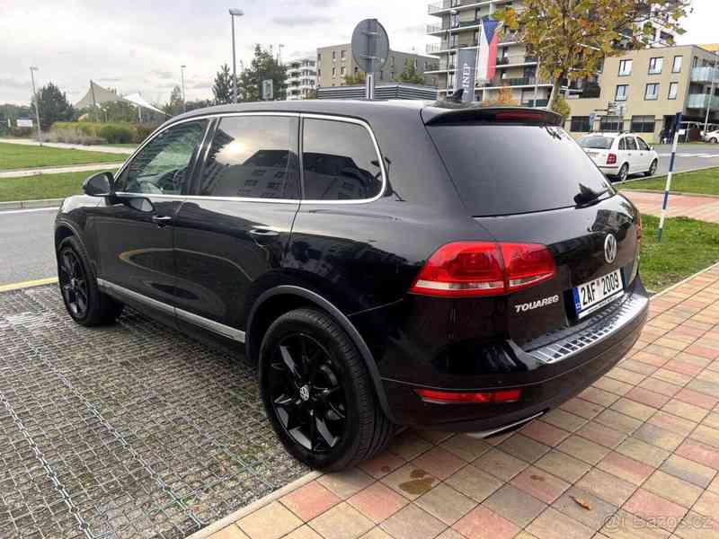 Volkswagen Touareg 3,0   Volkswagen Touareg V6 - foto 12