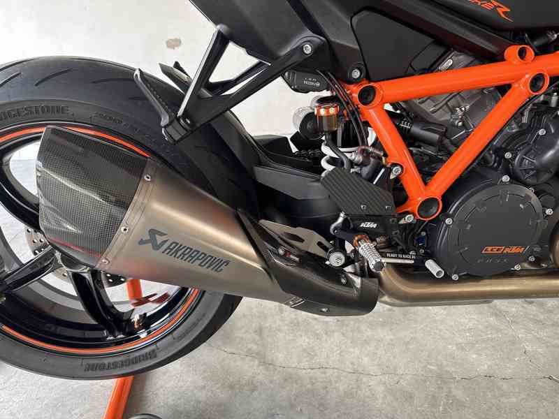 Motocykl 1290 R Super Duke