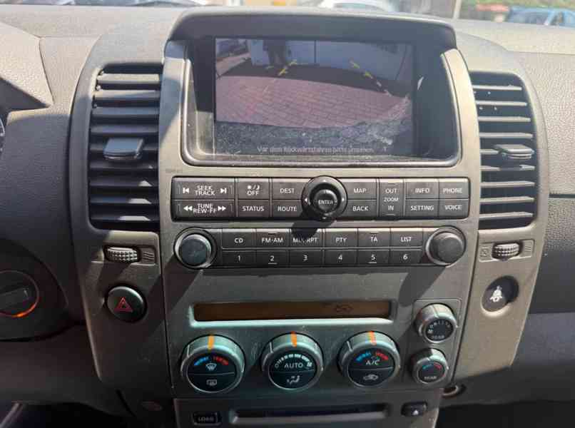 Nissan Pathfinder 2.5 dCi Comfort AUT. 126kw - foto 13