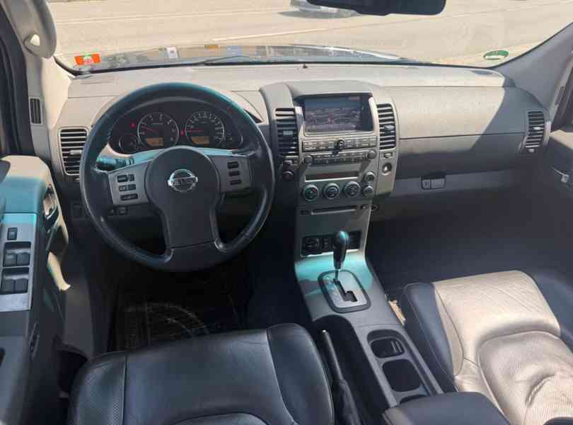 Nissan Pathfinder 2.5 dCi Comfort AUT. 126kw - foto 11