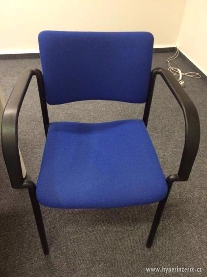 Modrá židle klasická - foto 1