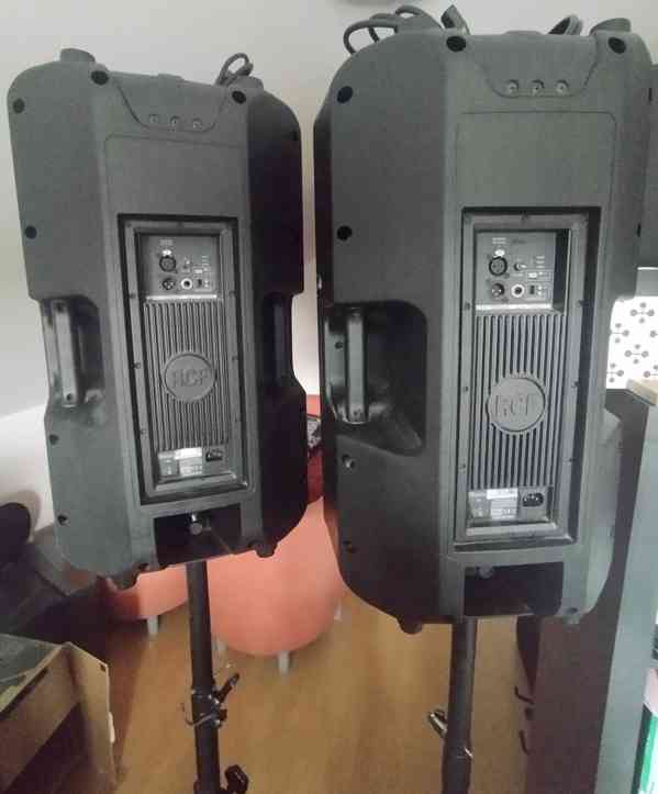 Aktivní reproboxy (2 ks.) -RCF ART 312-A MK 3(400 W)+stojany - foto 3