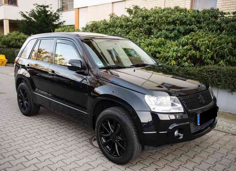 Suzuki Grand Vitara 3.2i V6 20 Year Aut. benzín 171kw - foto 11