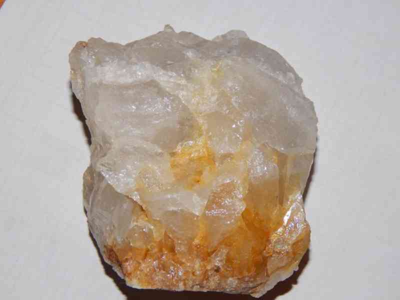 Minerály (Pyrit, Peridot, Turmalín, Křišťál, Ametyst, Achát) - foto 8