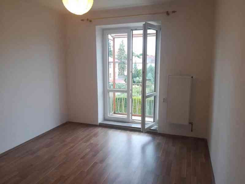 Pronájem bytu 2+1 56 m² - foto 3