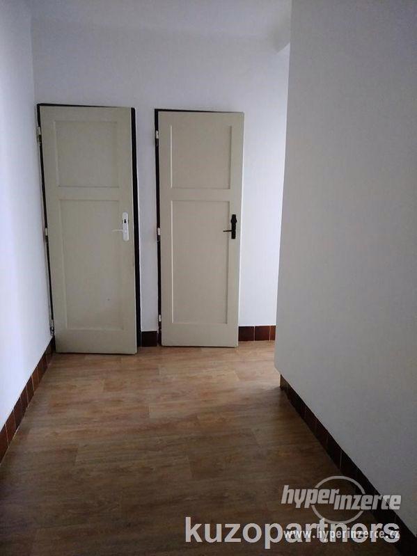 Pronájem prostorného 2+1, 64m2, Pelhřimovská P4 Michle, metro Budějovická, částečně vybavený - foto 3