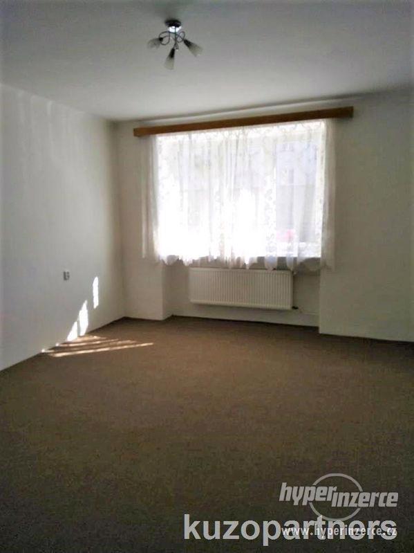 Pronájem prostorného 2+1, 64m2, Pelhřimovská P4 Michle, metro Budějovická, částečně vybavený - foto 4