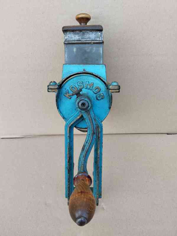 Starý mlýnek na strouhanku KOSMOS - zachovalý - foto 2