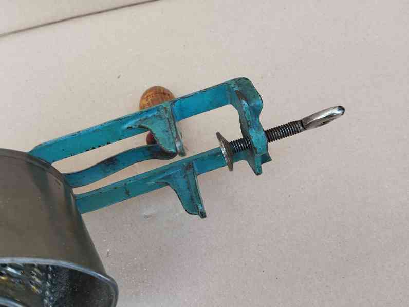 Starý mlýnek na strouhanku KOSMOS - zachovalý - foto 8