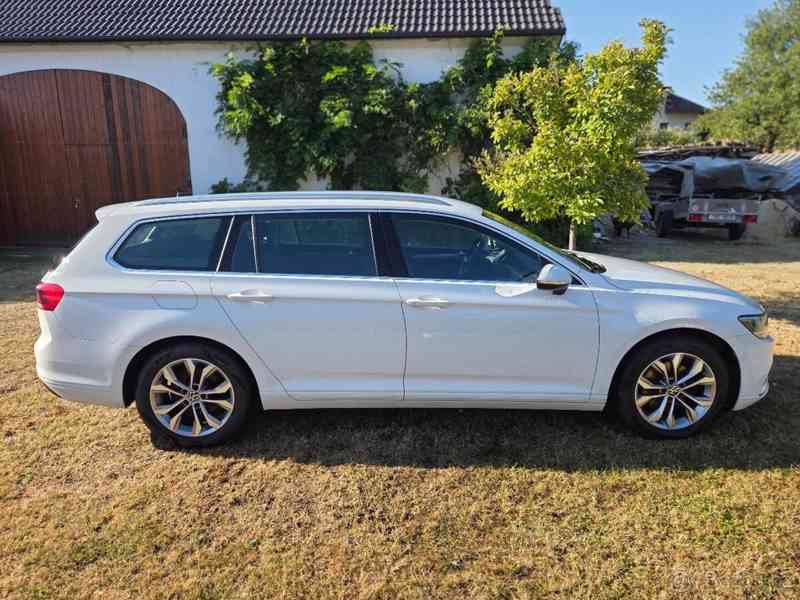 Volkswagen Passat 1,5   2020 - 110kW - foto 9