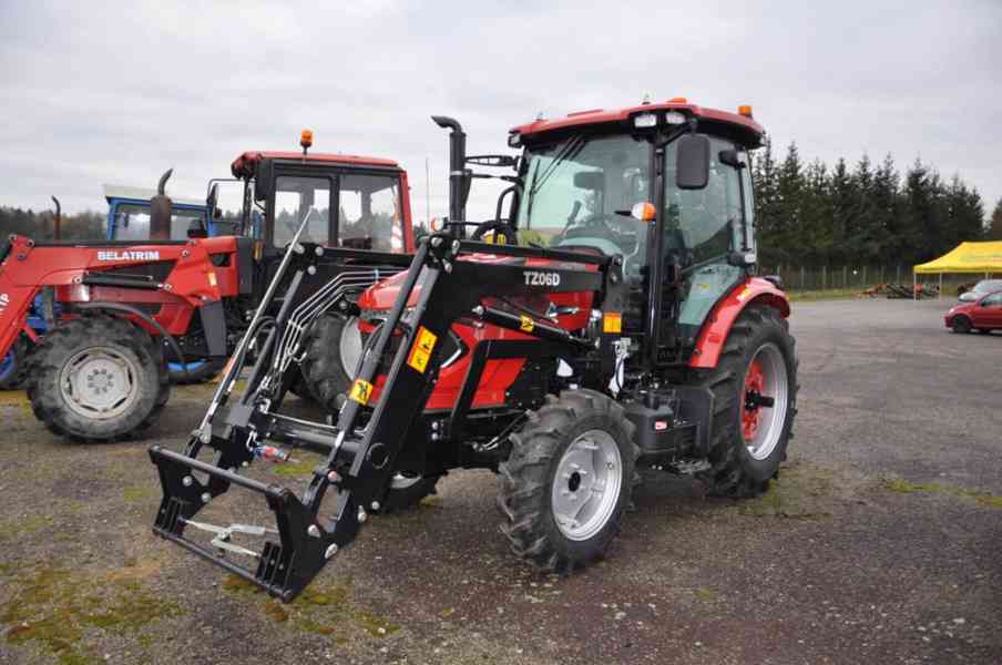 Traktor HANWO HWE 704 C, STAGE V, 4 válcový motor Víčko. - foto 4