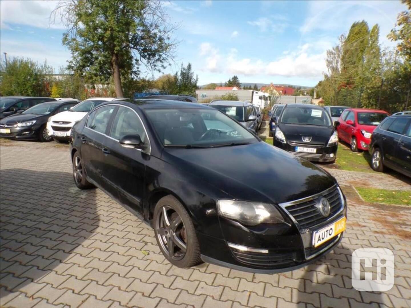 Volkswagen Passat 2,0 TDI DSG - foto 1