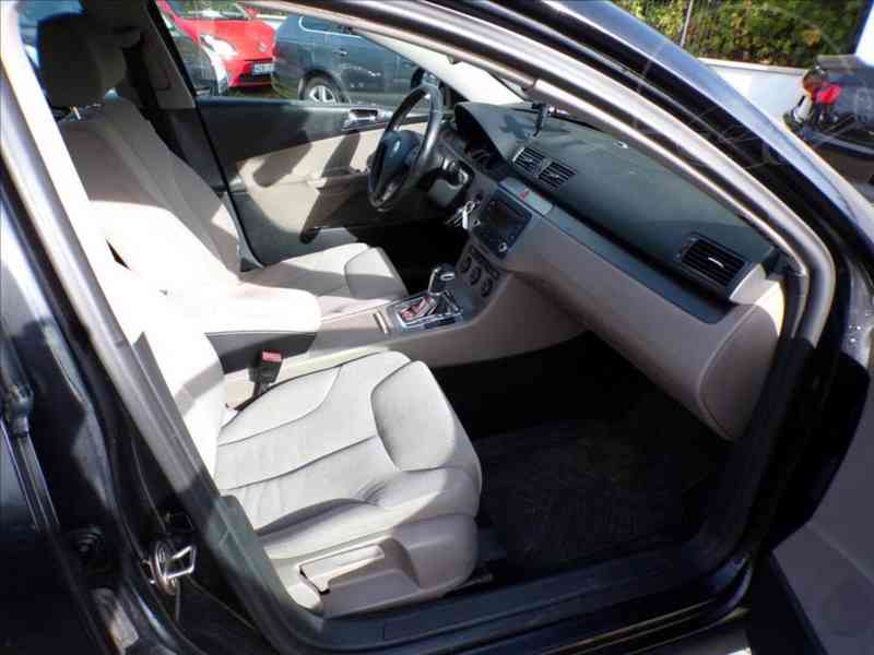 Volkswagen Passat 2,0 TDI DSG - foto 12