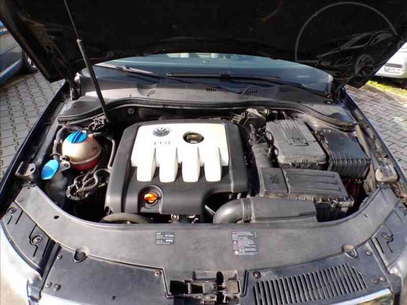 Volkswagen Passat 2,0 TDI DSG - foto 13