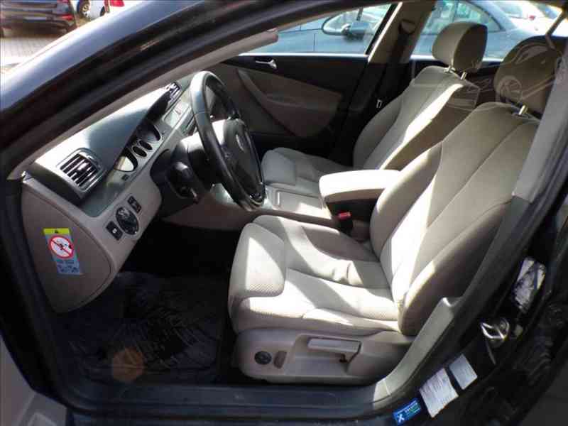 Volkswagen Passat 2,0 TDI DSG - foto 8