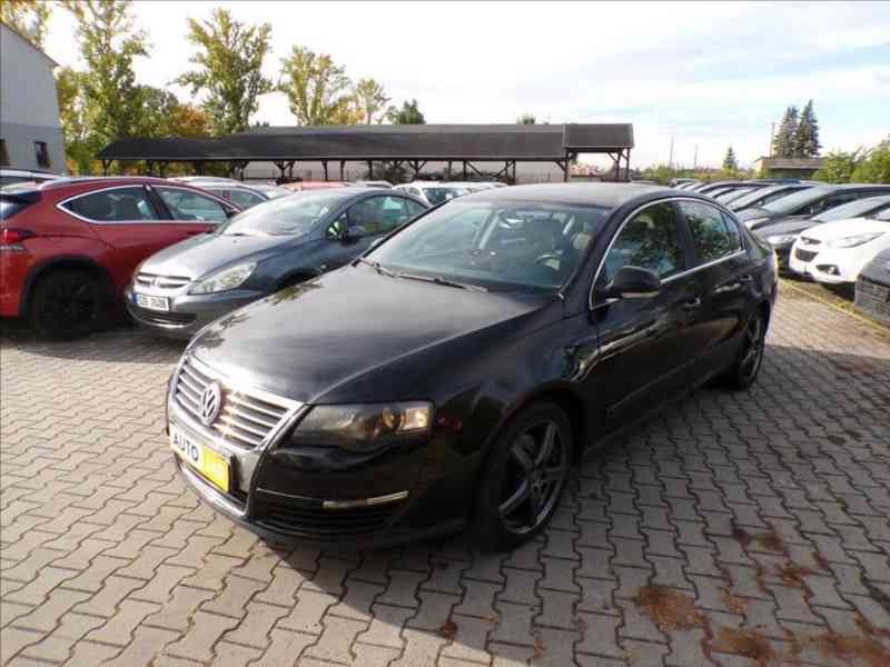 Volkswagen Passat 2,0 TDI DSG - foto 2