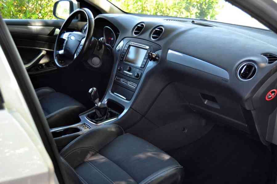 Ford Mondeo 2.0 TDCI 103kW Champions Edition kombi - foto 13