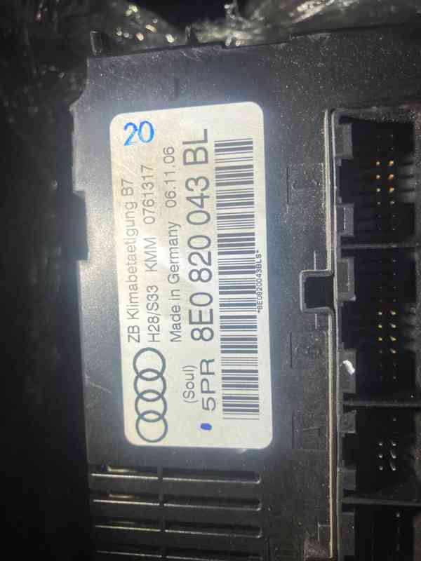 AUDI A4,B6,B7 RNS-E RADIO navi CZ MENU-8E0035192Q - foto 2