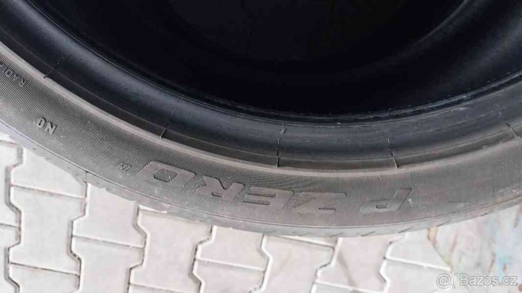 Prodám 2 x letní pneu Pirelli 265/40/21 - foto 6