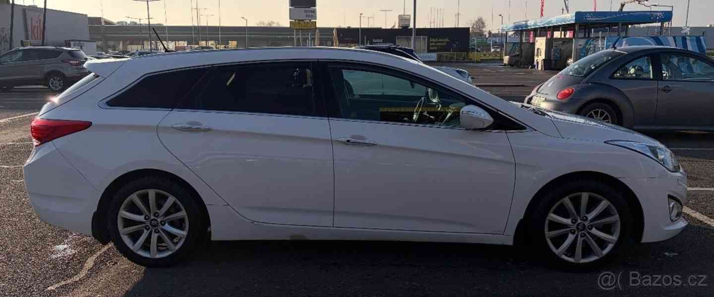Hyundai i40 1,7   100kW-220tkm bílá automat - foto 5