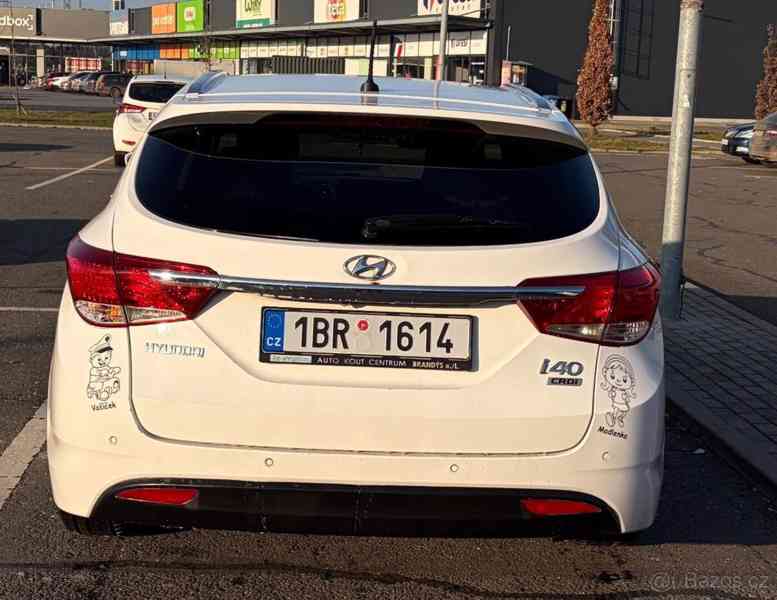 Hyundai i40 1,7   100kW-220tkm bílá automat - foto 14