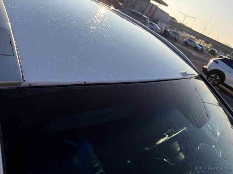 Hyundai i40 1,7   100kW-220tkm bílá automat - foto 9