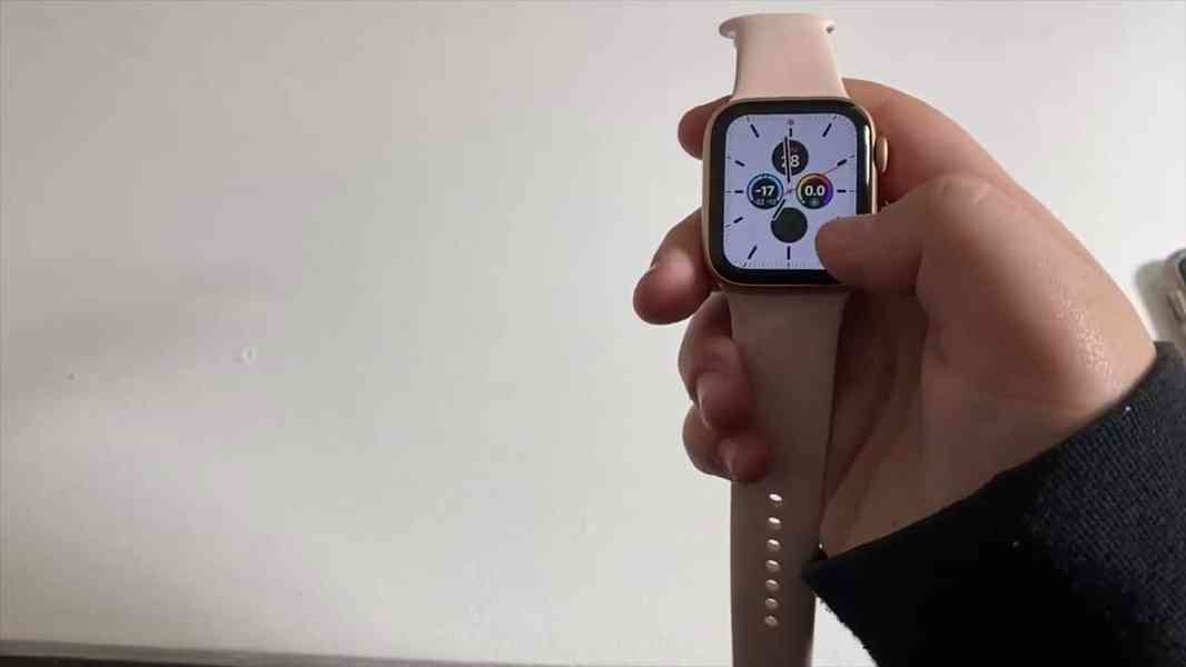 Hodinky apple watch series 5 44mm  - foto 2
