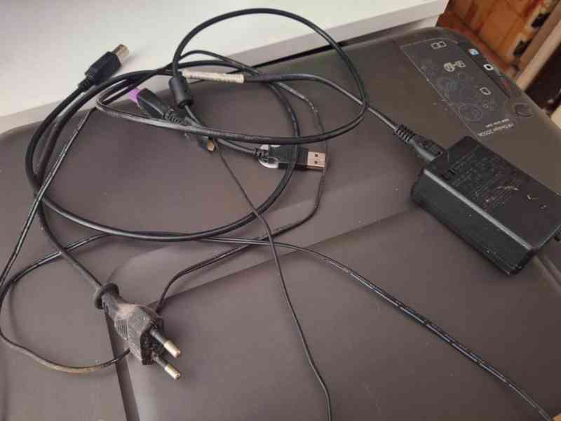 all in one inkoustobá tiskárna HP Deskjet 2050a - foto 2