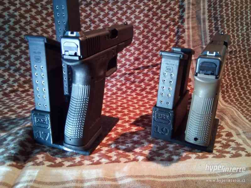 stojánek do trezoru Glock 19 - foto 1