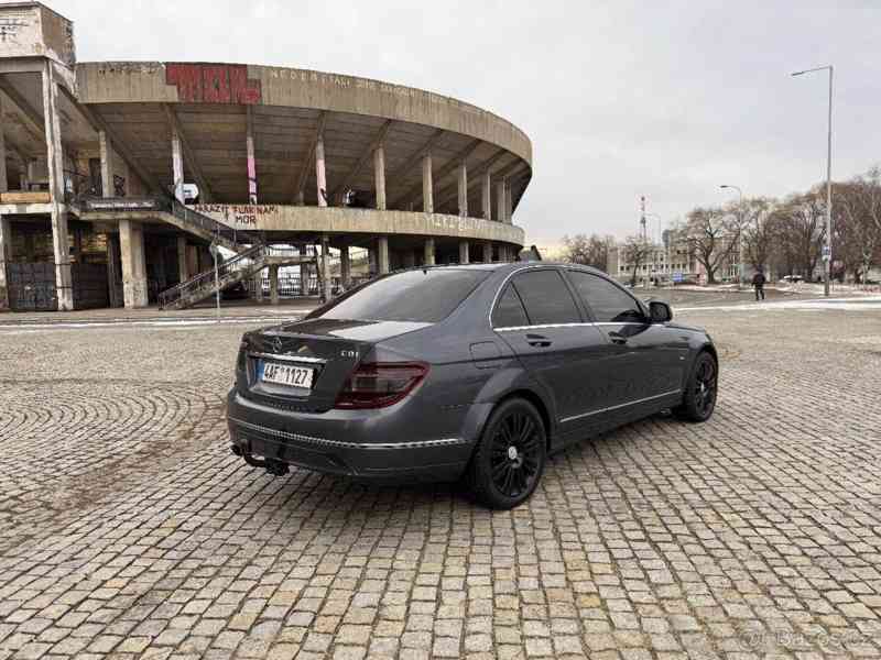 Mercedes-Benz Třídy C 2,2   w204 cdi automat. - foto 14