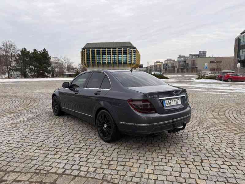 Mercedes-Benz Třídy C 2,2   w204 cdi automat. - foto 15